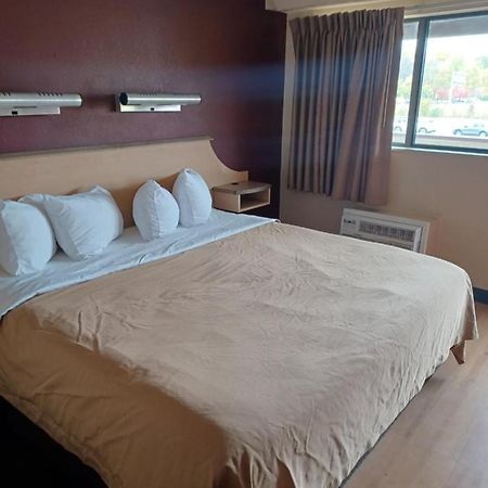 Red Oak Inn Belleville Zewnętrze zdjęcie