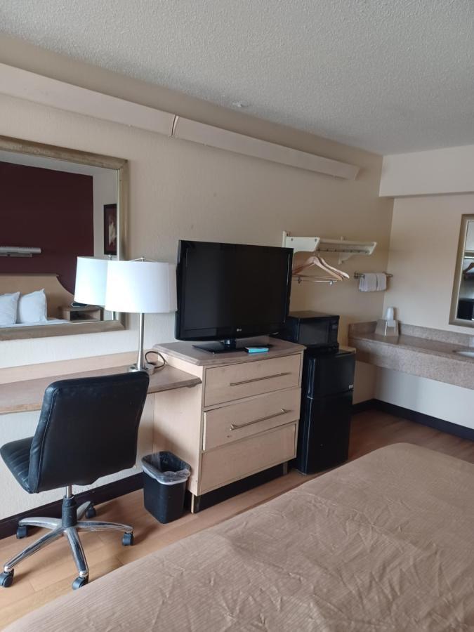 Red Oak Inn Belleville Zewnętrze zdjęcie
