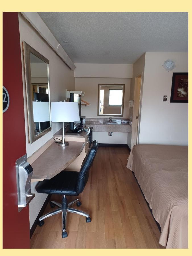 Red Oak Inn Belleville Zewnętrze zdjęcie